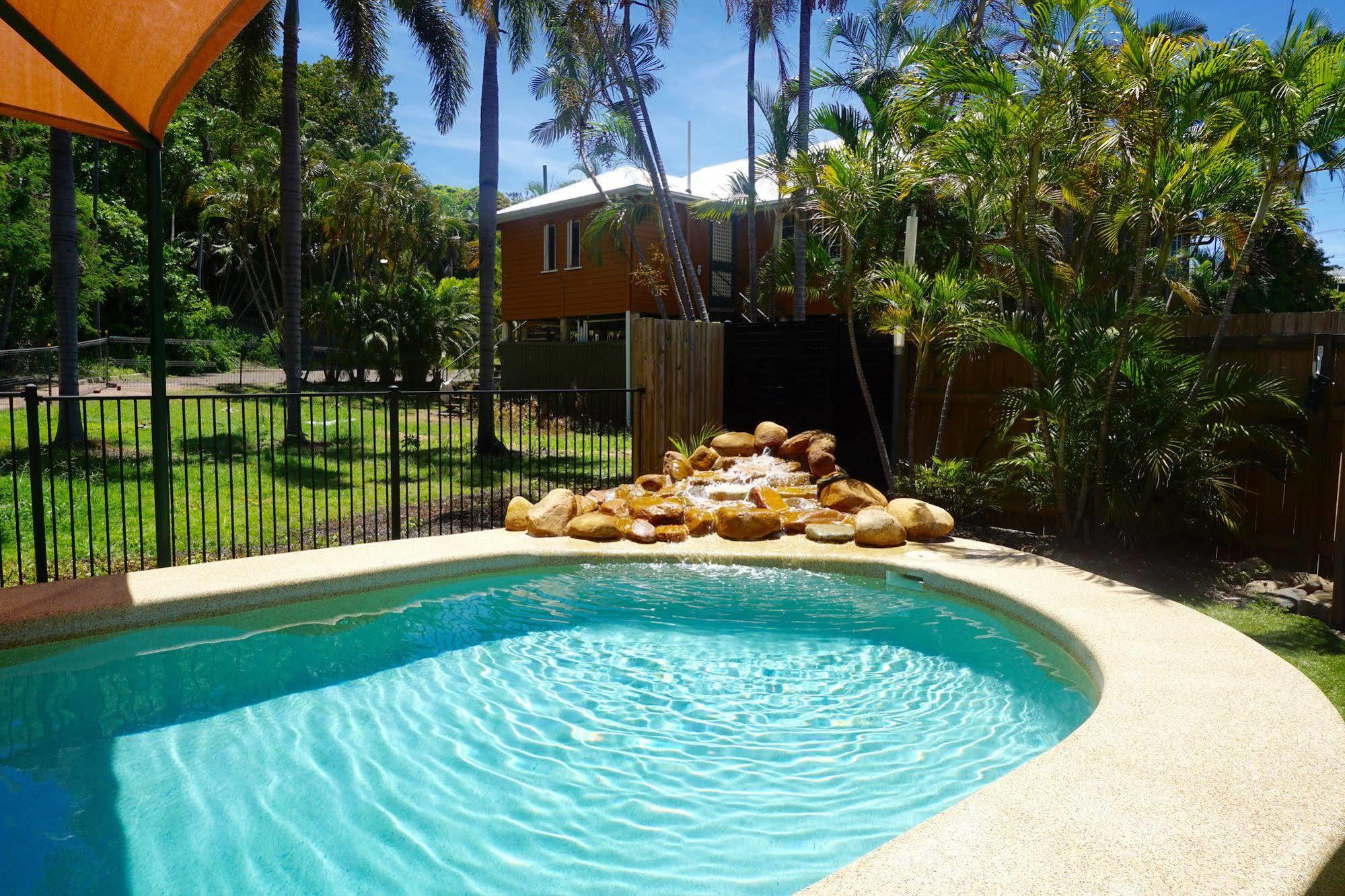 Yongala Lodge By The Strand Townsville Extérieur photo